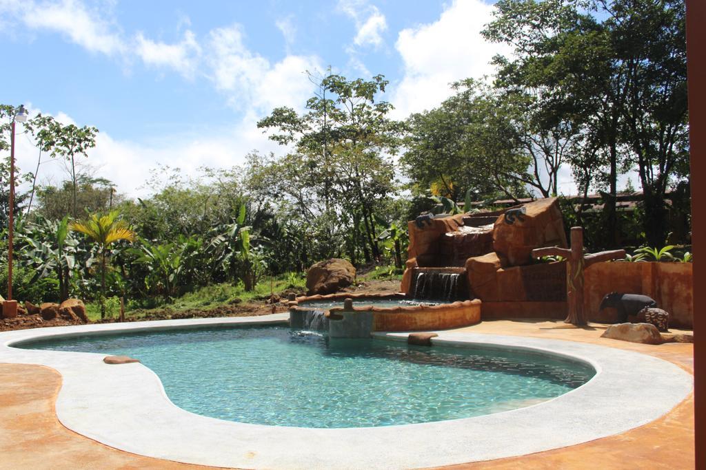Hotel Catarata Rio Celeste Bijagua Exterior foto