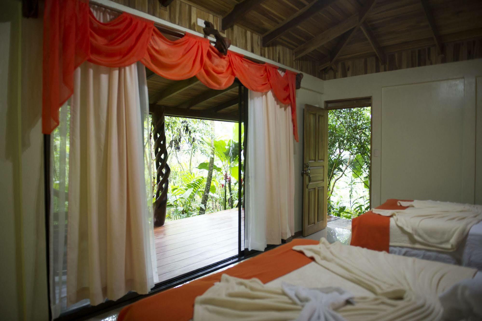 Hotel Catarata Rio Celeste Bijagua Exterior foto